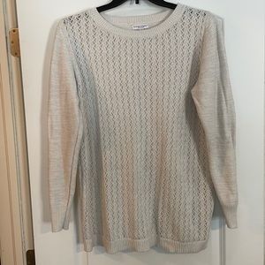 White knitted sparkling sweater